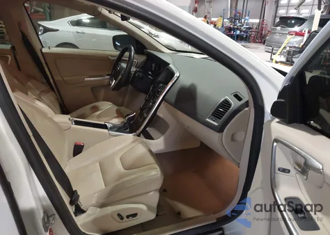 2014 Volvo Xc60 T6 R-Design from USA, damaged, VIN YV4902DZ3E2530032